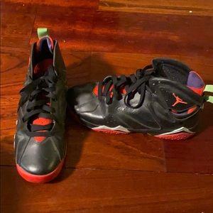 JORDAN size 7
